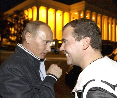 Наши лидеры и футбол (фотосфера 2009)